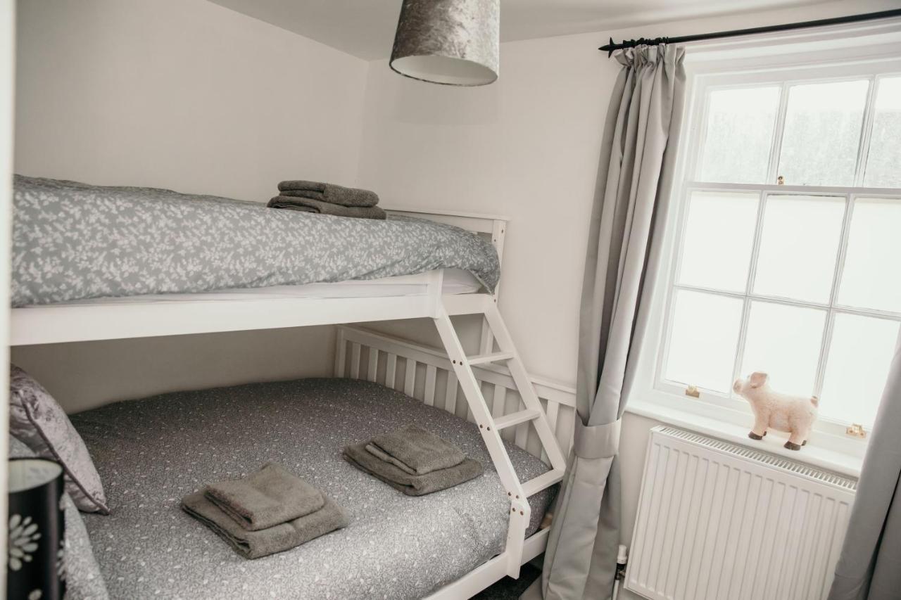 Holiday home Charming 3 Bedroom Townhouse *
